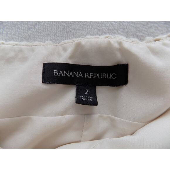 Banana Republic lace eyelet mini shorts size 2 - Picture 3 of 5